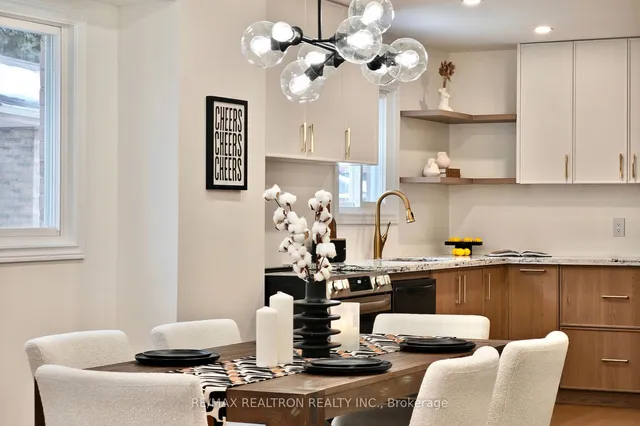 Additional image 10 of 28 Baronial Crt