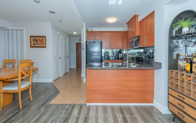 Additional image 20 of 6 Rosebank Dr Unit 10H