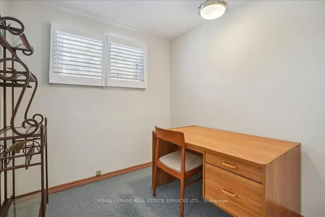 Additional image 36 of 2076 Pelee Blvd