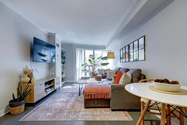 Additional image 19 of 250 Wellington St Unit 237