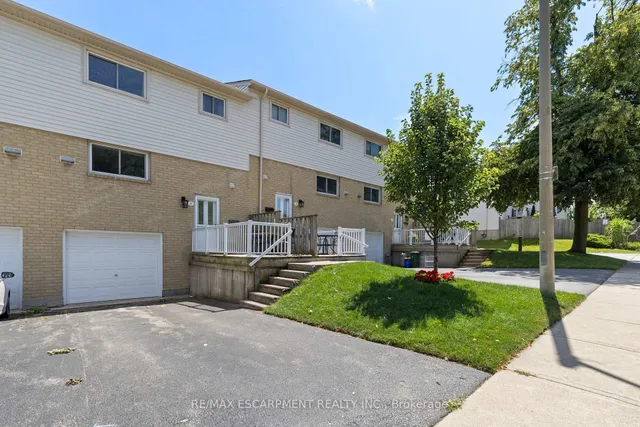 51 CAROGA Crt Unit 3