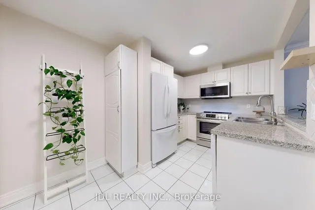 Additional image 11 of 108 Finch Ave Unit B21