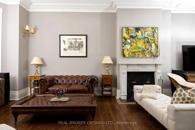 Additional image 4 of 298 Berkeley St