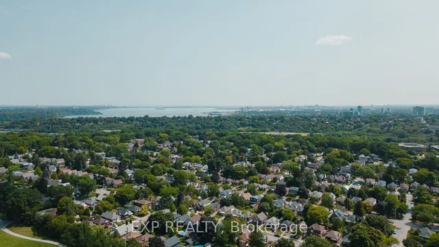 Additional image 3 of 124 Bond St