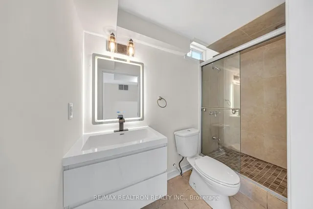 Additional image 33 of 12 Hardgate Cres