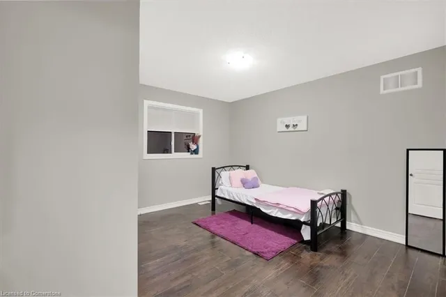 Additional image 21 of 94 Irwin Ave