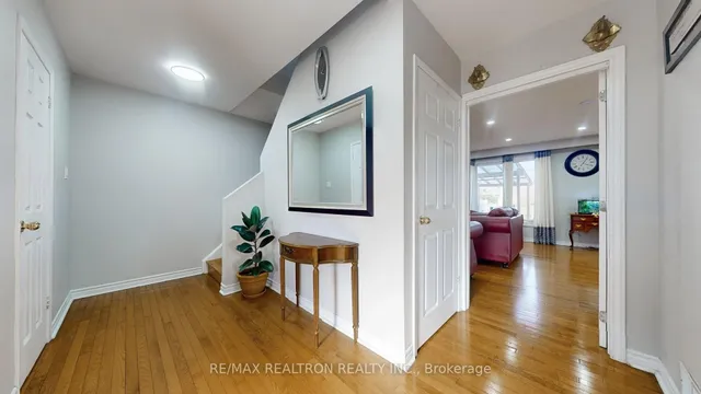 Additional image 17 of 91 Tineta Cres