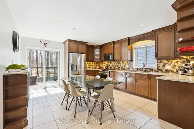 Additional image 10 of 46 Whiterock Ave