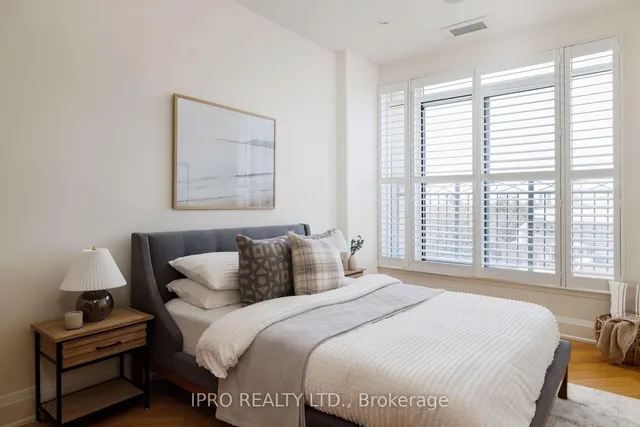 Additional image 33 of 935 Royal York Rd Unit PH 604