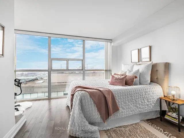 Additional image 17 of 705 King St Unit 1908