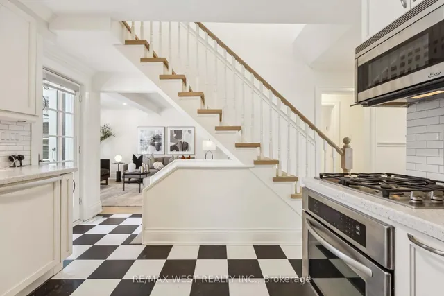 Additional image 11 of 4 Harding Blvd