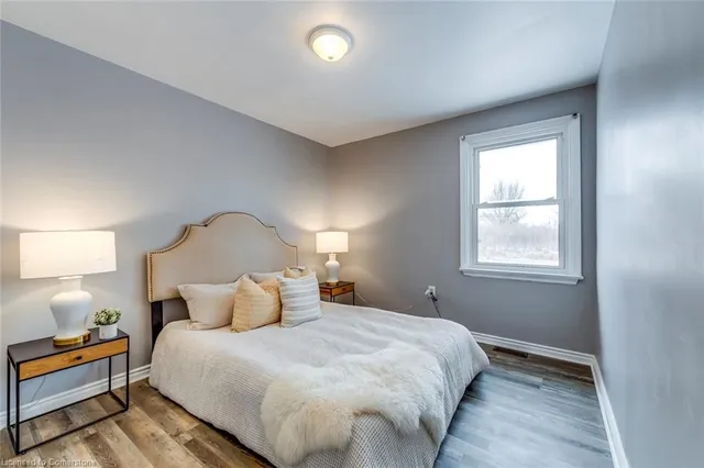 Additional image 31 of 8110 Chippewa Rd