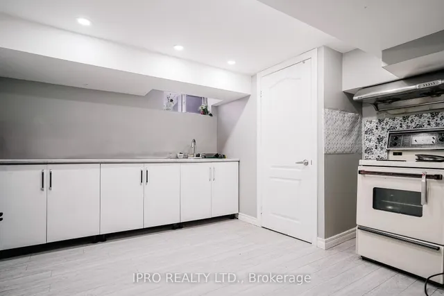 Additional image 23 of 8 Chandler Dr