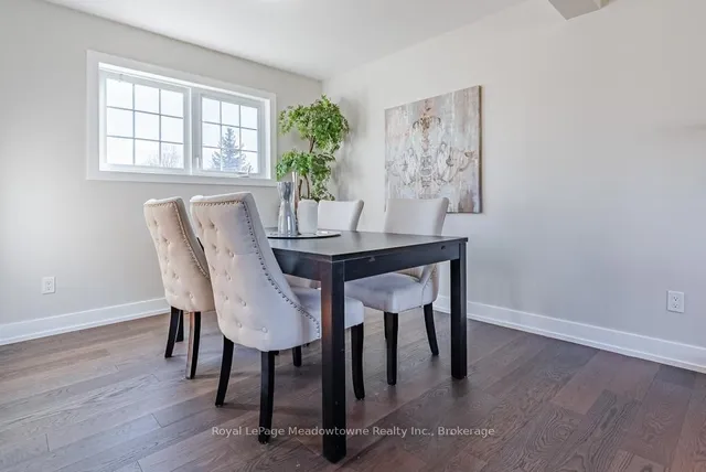 Additional image 11 of 572 Brock Crt