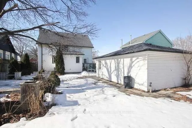 Additional image 31 of 99 Woodward Ave