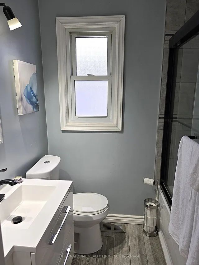 Additional image 15 of 122 East 45th St