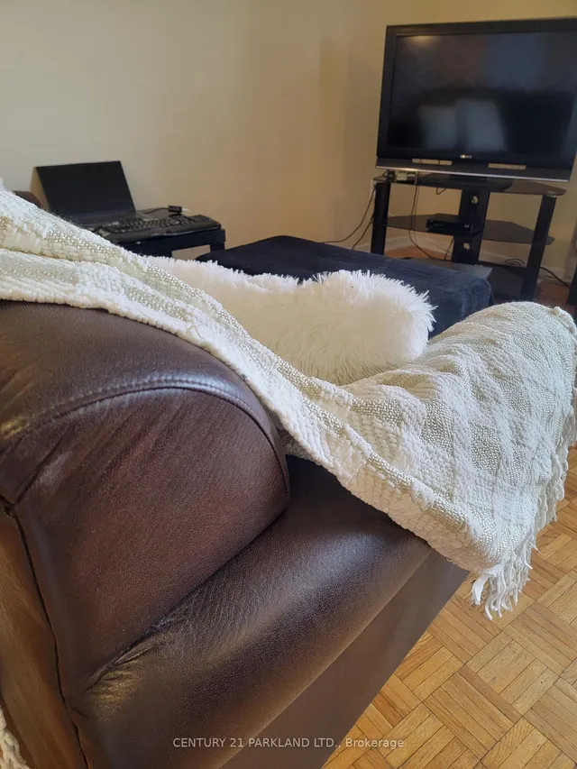 Additional image 4 of 1 Massey Sq Unit 1914