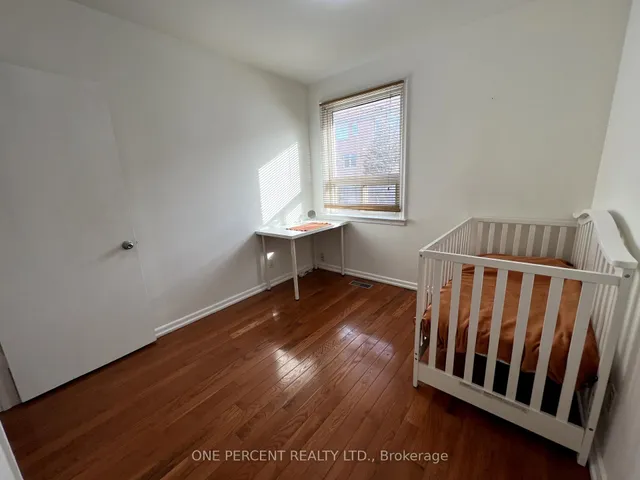 Additional image 16 of 17 Savarin St