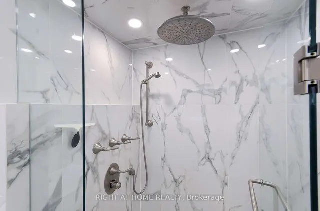 Additional image 26 of 2981A Bloor St