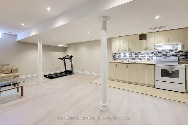 Additional image 37 of 112 Meadow Wood Cres