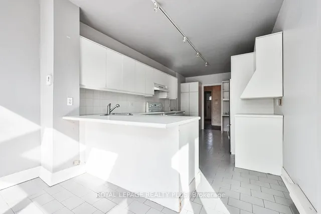 Additional image 14 of 225 Glenrose Ave