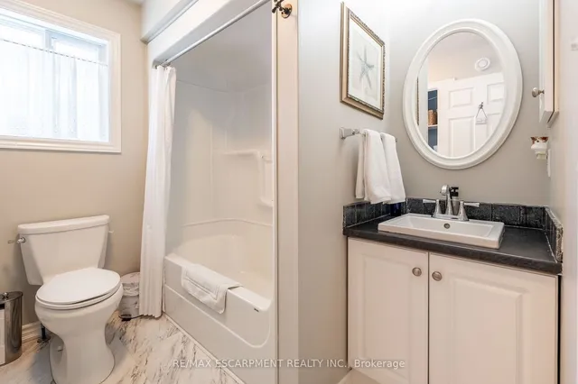 Additional image 17 of 136 Glenariff Dr