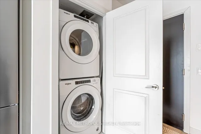 Additional image 18 of 11 Lillian St Unit 808