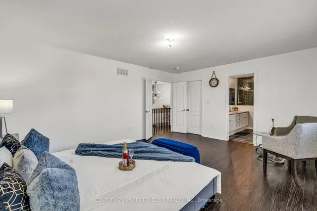 Additional image 31 of 8 Young Garden Cres