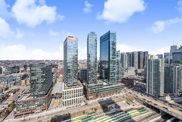 Additional image 32 of 25 Capreol Crt Unit 3805