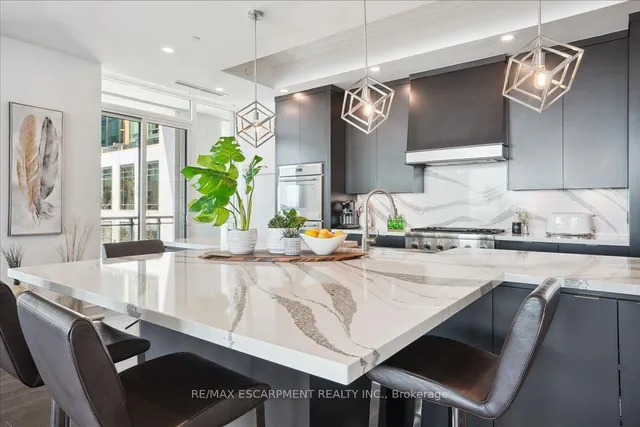 Additional image 11 of 2060 Lakeshore Rd Unit 206