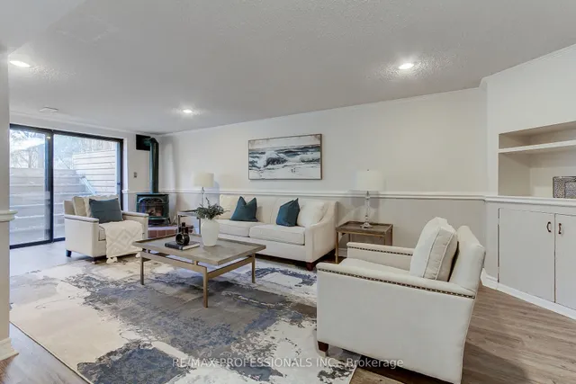 Additional image 44 of 425 CANTERBURY Cres