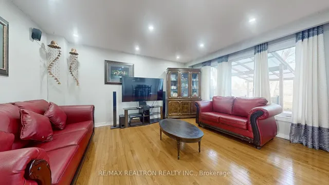 Additional image 5 of 91 Tineta Cres