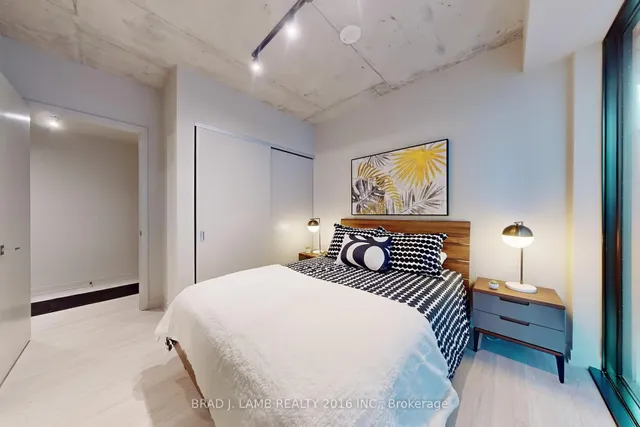 Additional image 30 of 195 McCaul St Unit 318