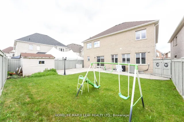 Additional image 36 of 84 Latania Blvd