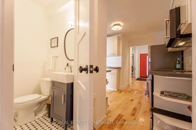 Additional image 18 of 98 Edwin Ave