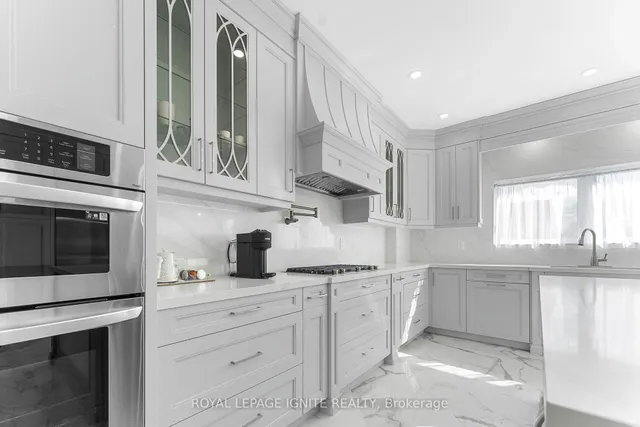 Additional image 26 of 83 Foxwell St