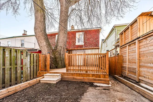 Additional image 27 of 131 Donlands Ave