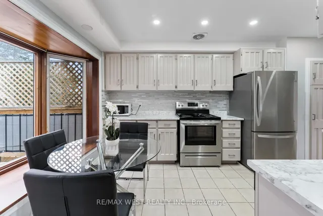 Additional image 12 of 14 Watercliffe Rd