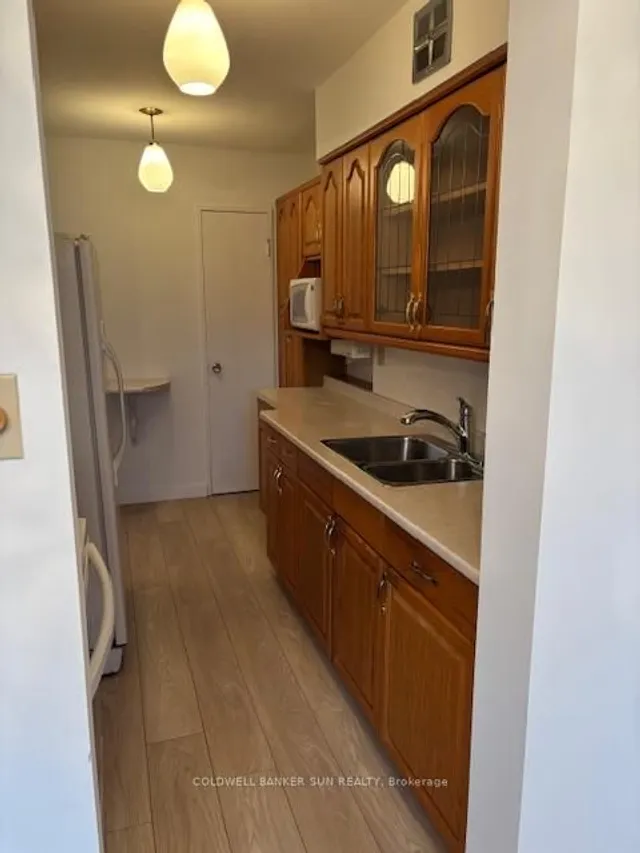 Additional image 11 of 1964 Main St