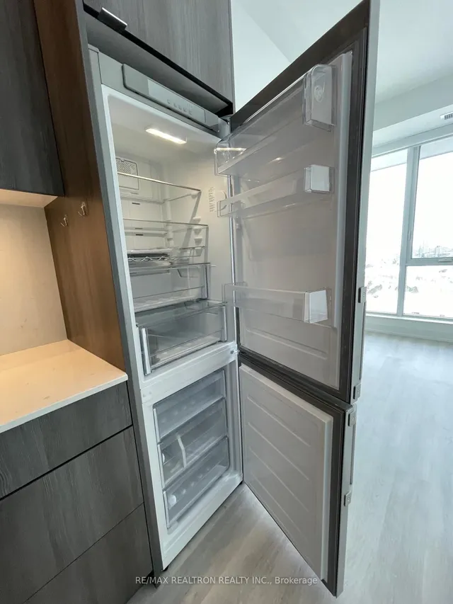 Additional image 8 of 20 Inn On The Park Dr Unit 2539