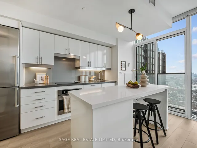 Additional image 15 of 426 University Ave Unit 3701