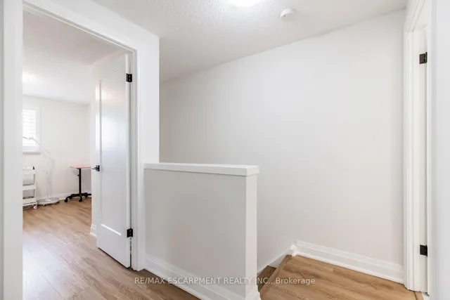 Additional image 20 of 150 Gateshead Cres Unit 101