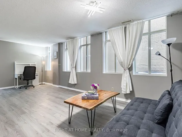 Additional image 3 of 36 James St Unit 303