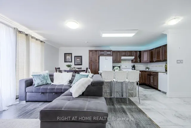 Additional image 12 of 1008 FALGARWOOD Dr Unit 1