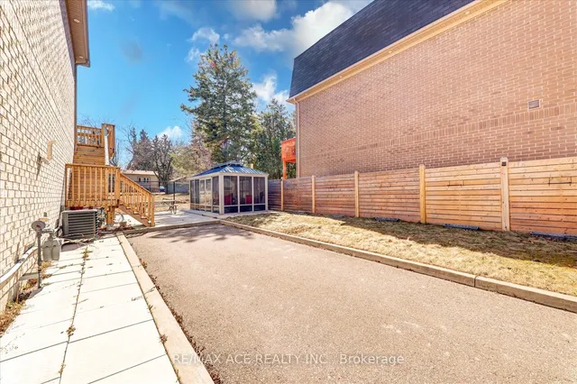 Additional image 40 of 27 Tillinghast Lane