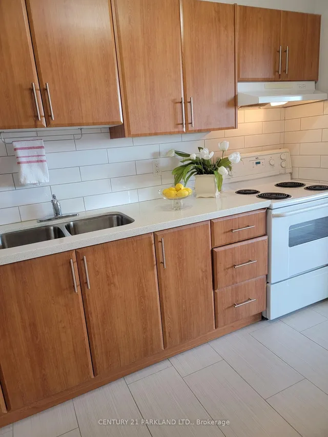 Additional image 2 of 1 Massey Sq Unit 2015