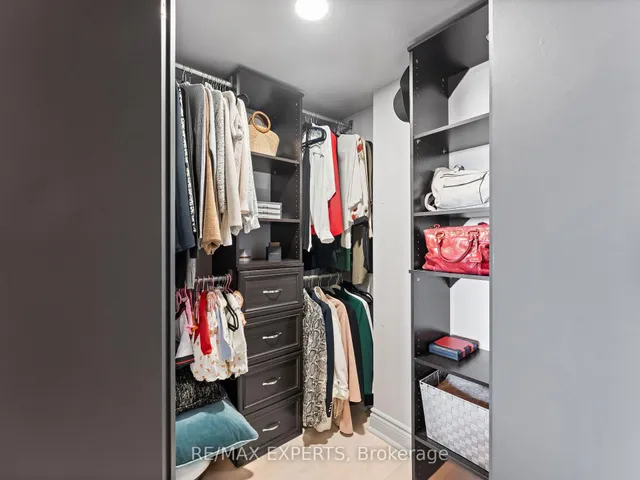 Additional image 20 of 550 Queens Quay Unit 412