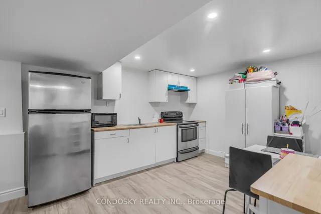 Additional image 33 of 182 Roberts Cres