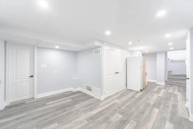 Additional image 41 of 13 Caledon Cres