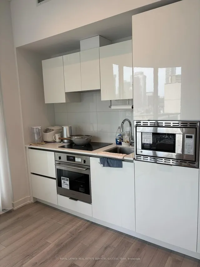 Additional image 3 of 230 Simcoe St Unit 1228